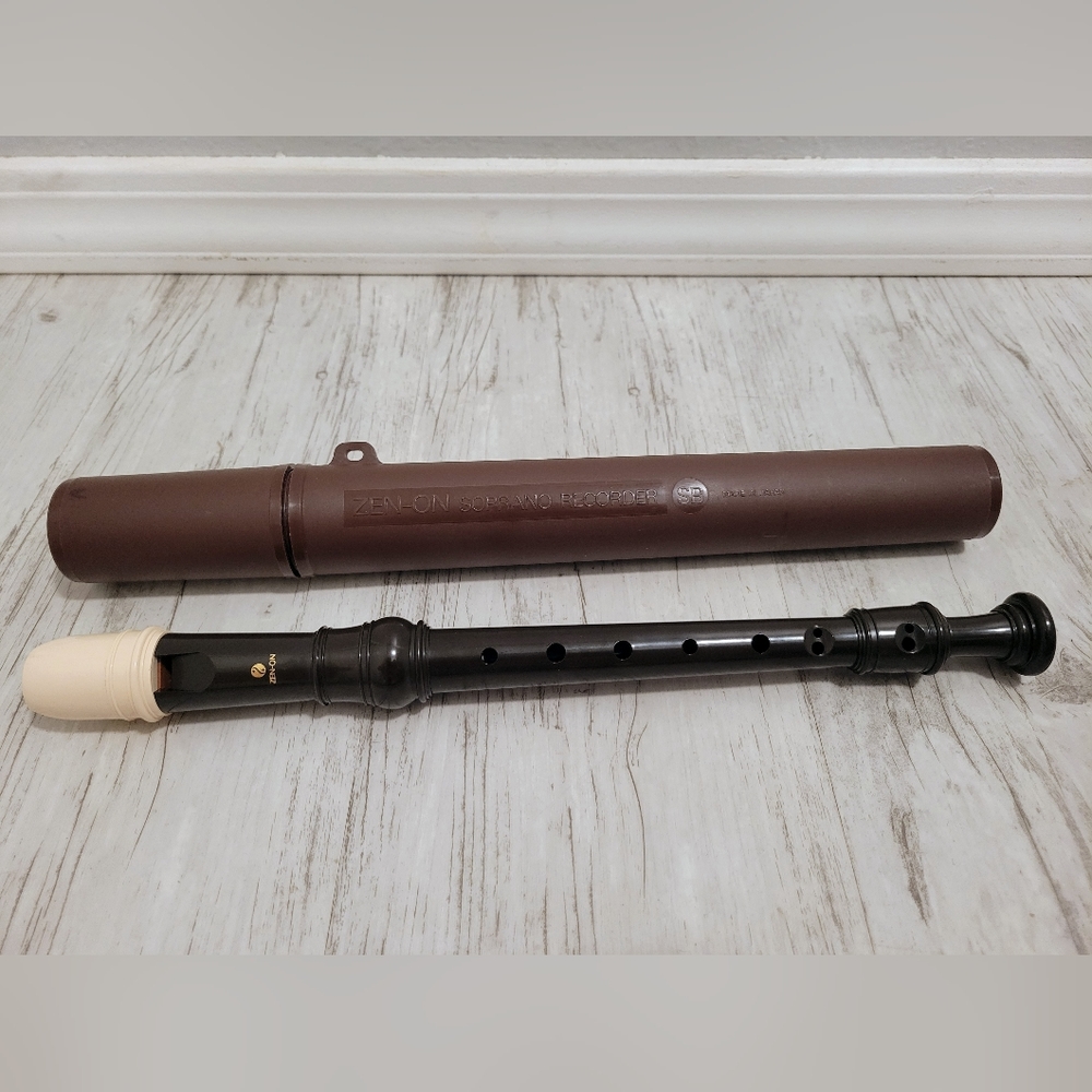 ZEN-ON Soprano SB Recorder w English Fingering & Hard Storage Case Made in Japan